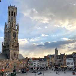 Befroi de Bruges Belgique - sur le Markt