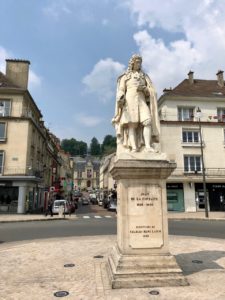 Chateau-Thierry-statue-Jean-de-La-Fontaine