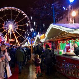 Bruxelles Plaisirs d'hiver marché Noël grand roue