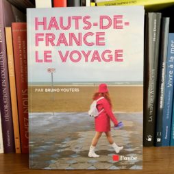 Hauts-de-France Le Voyage Bruno Vouters couverture-etageres