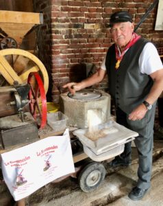 Moulin Steenmeulen Terdeghem meule