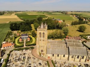 Rubrouck Flandre église vue au drone