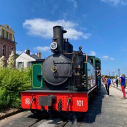 Chemin-de-fer-de-la-baie-de-Somme-locomotive-quai-Saint-Valery