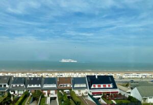 Calais-restaurant-Aquar-aile-vue-plage