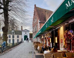 Bruges-Lueur-d-Hiver-brasserie-pres-Beginage