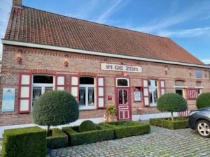 Heuvelland-In-de-Zon-restaurant-ensemble