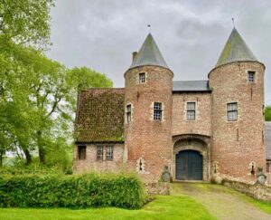 Chateau-d-Oostkerke-vu-de-pres