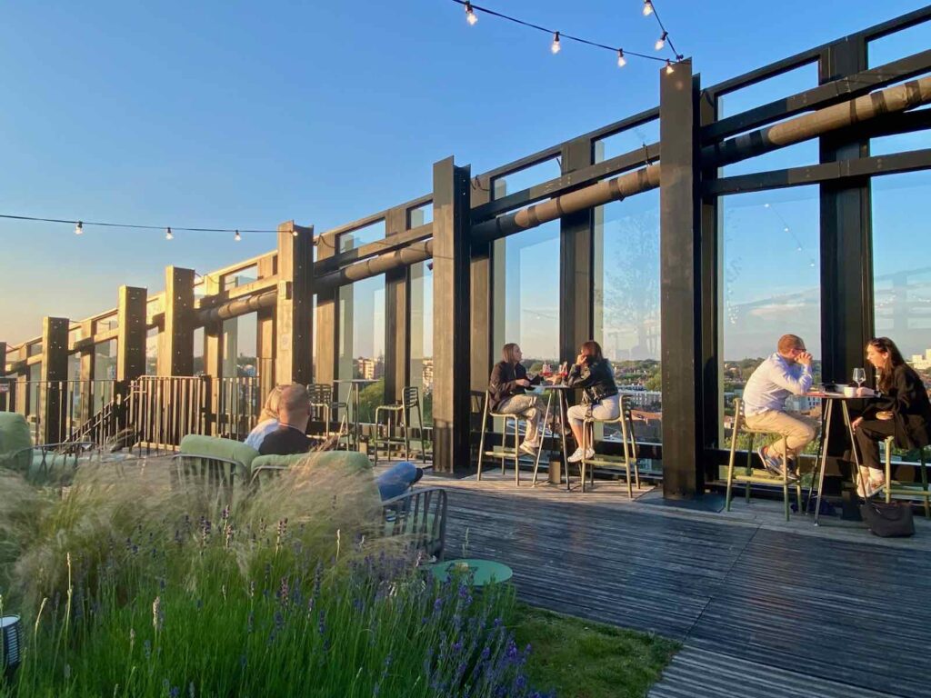 Mesa-a-Lille-terrasse-tables-hautes