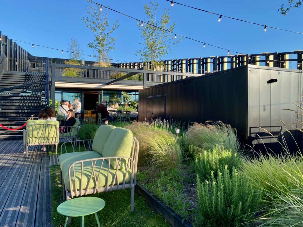 Mesa-a-Lille-terrasse-verdure