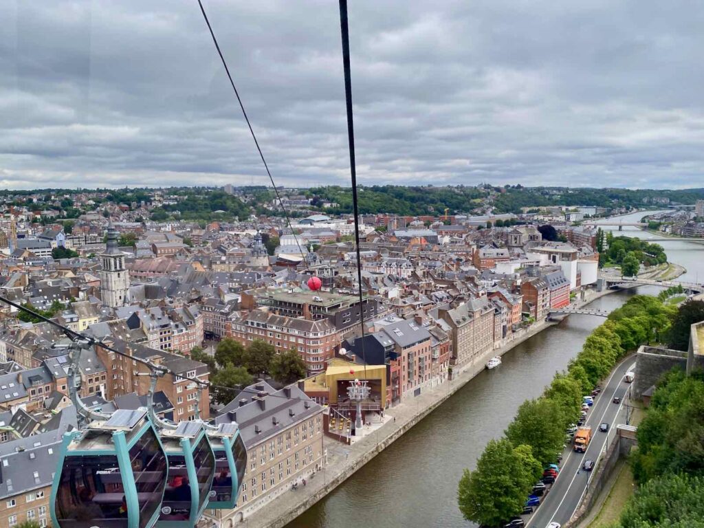 Wallonie-avec-vue-Namur-vue-ville-de-haut