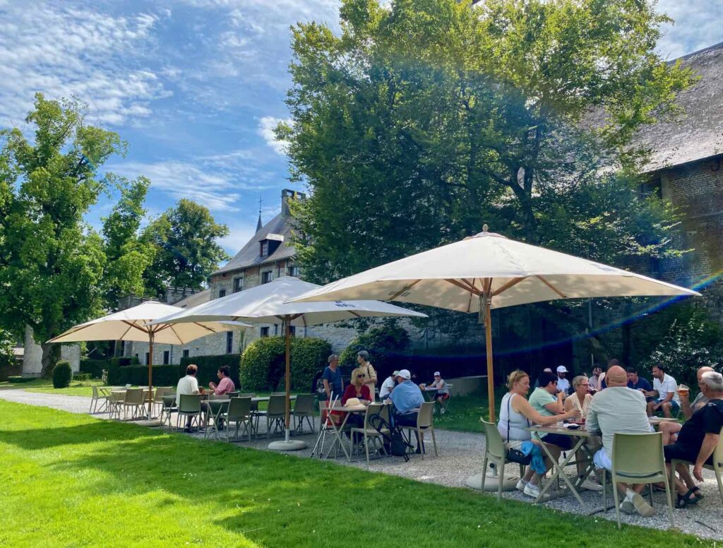 Wepion-chateau-de-Bioul-restaurant-au-vert