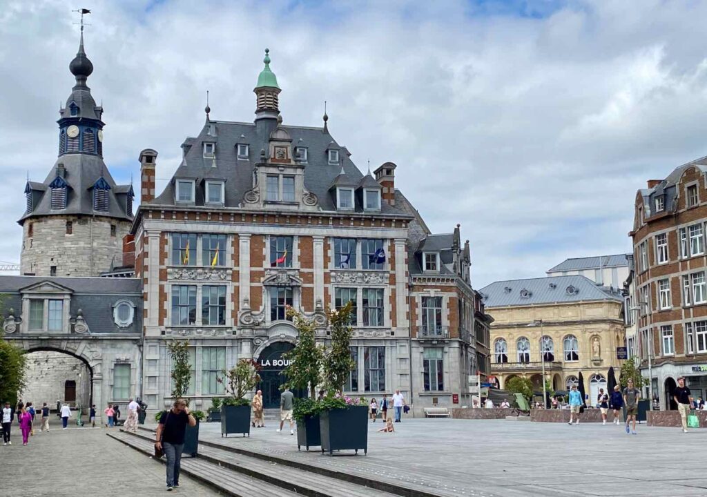 Namur-place-d-Armes