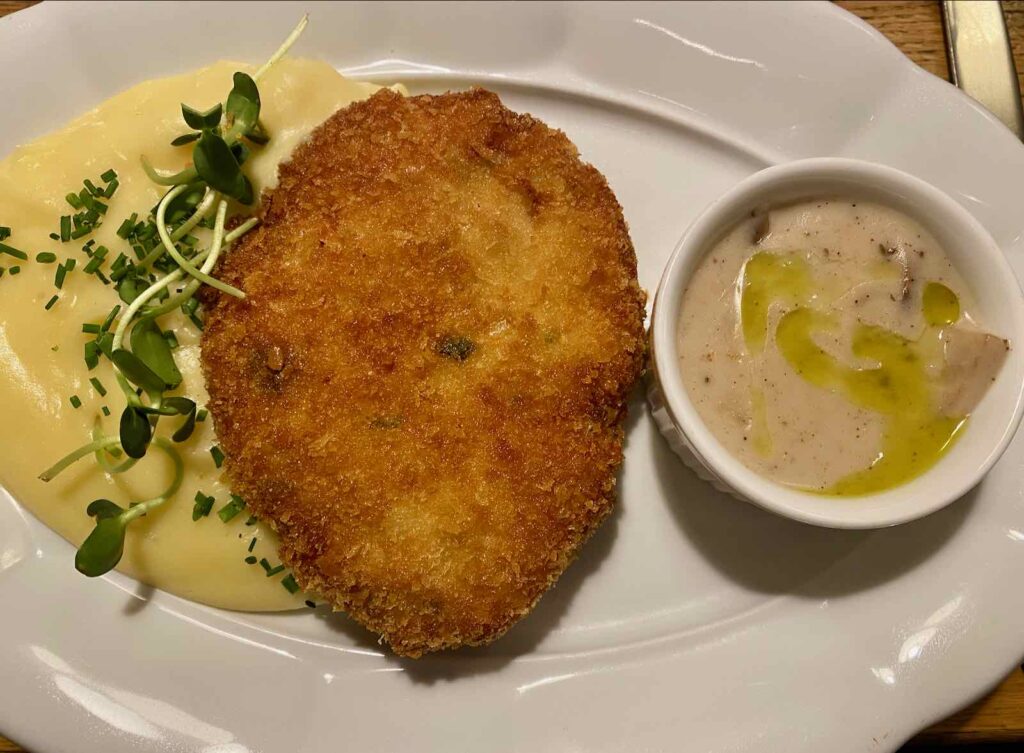 Restaurant Lékárna-escalope-panee